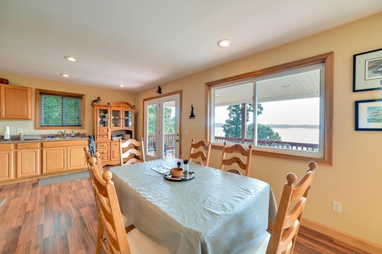 Kentucky Lake Getaway With Lookout Deck, Water View! New Concord Luaran gambar