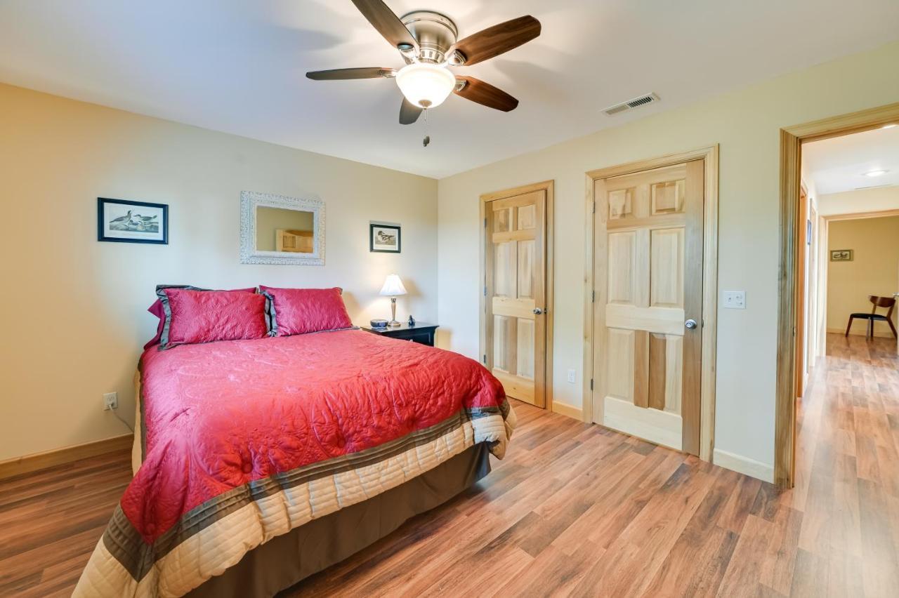 Kentucky Lake Getaway With Lookout Deck, Water View! New Concord Luaran gambar